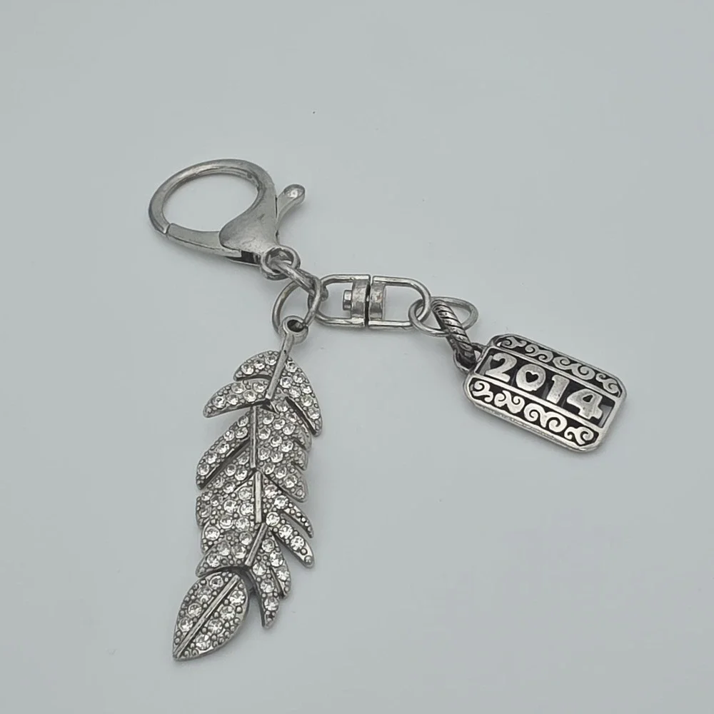 BRIGHTON 2014 Keychain Fob Feather‎ Charm Crystal Accents Silver Plate 4